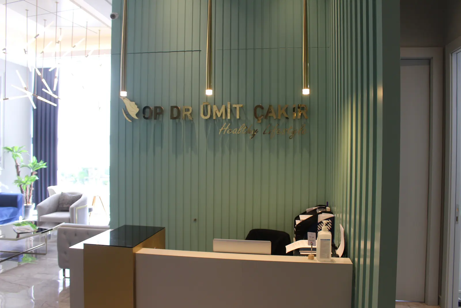 Von der Klinik bereitgestelltes Foto von Dr. Ümit Çakır