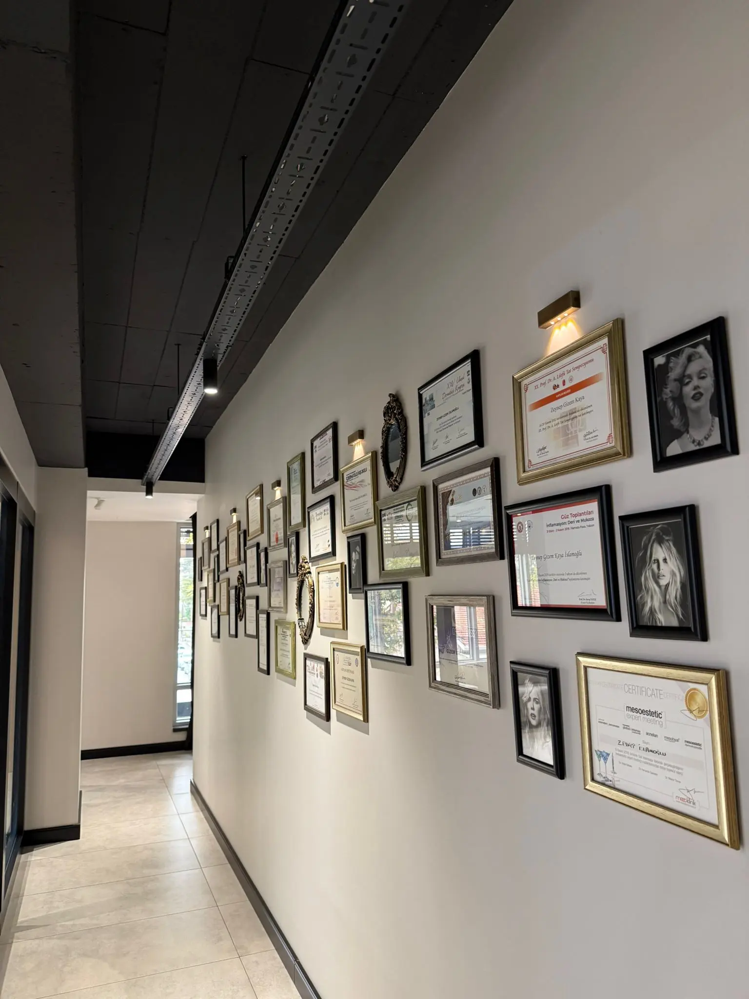 Clinic-provided photograph of Assoc. Prof. Dr Zeynep Gizem Kaya İslamoğlu