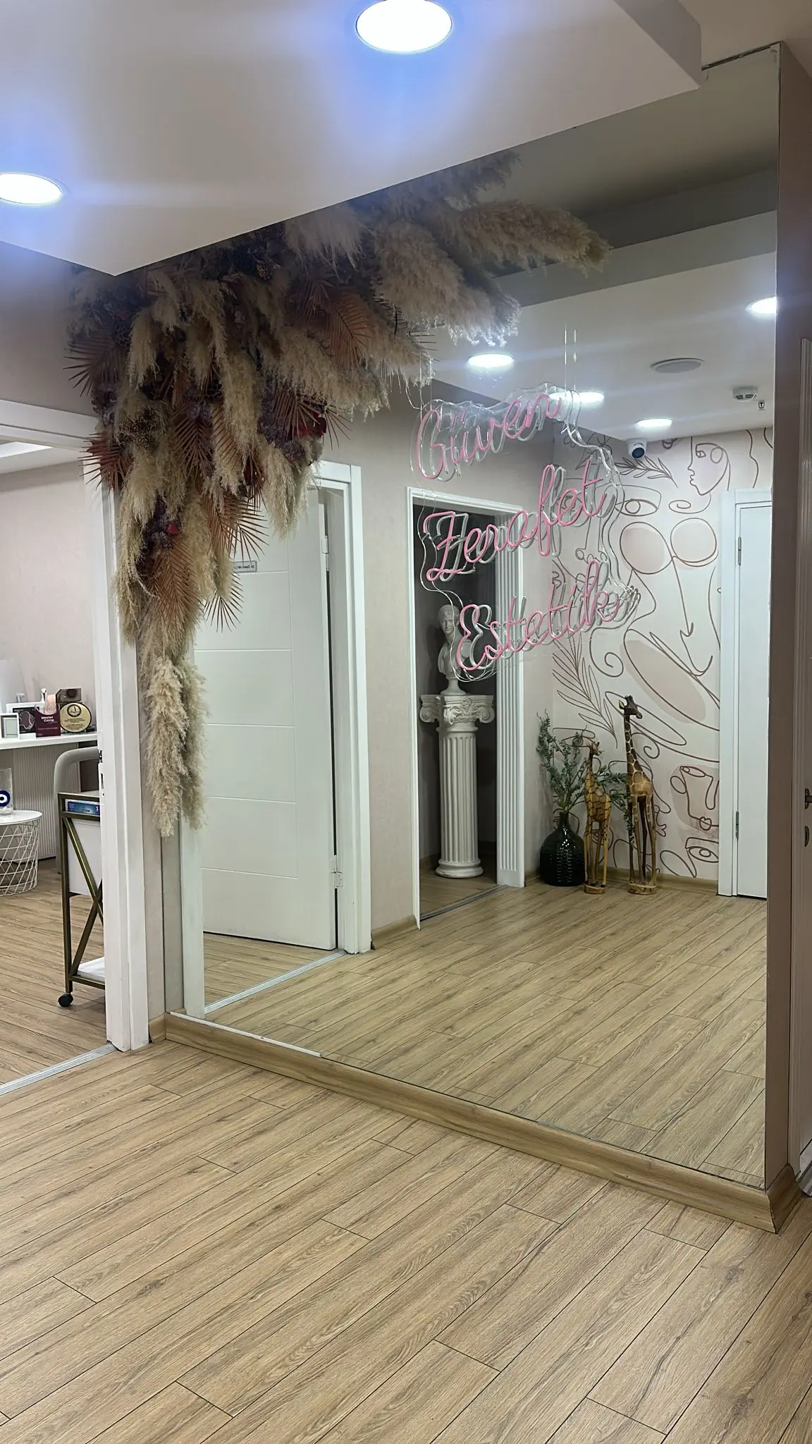Clinic-provided photograph of Dr Özlem Helvacıoğlu