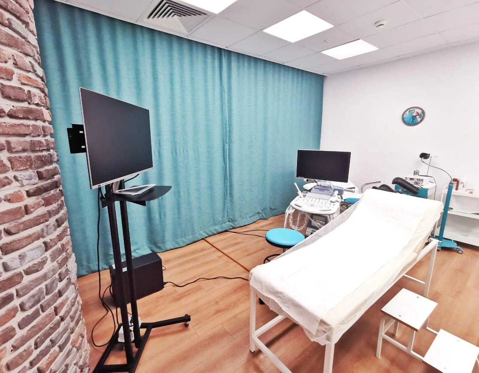 Clinic-provided photograph of Dr Nagihan Cengaver