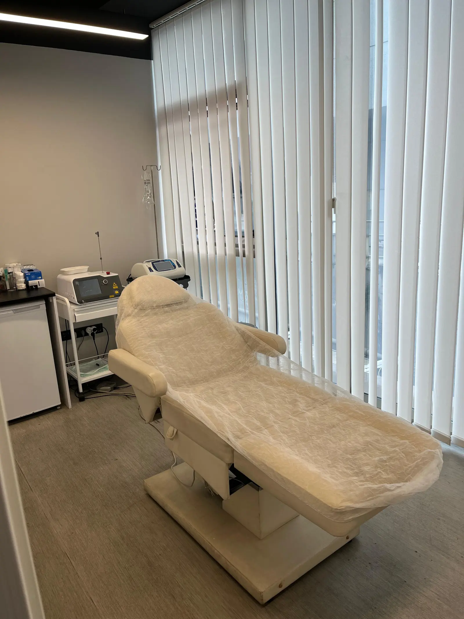 Clinic-provided photograph of Dr Levent Özer