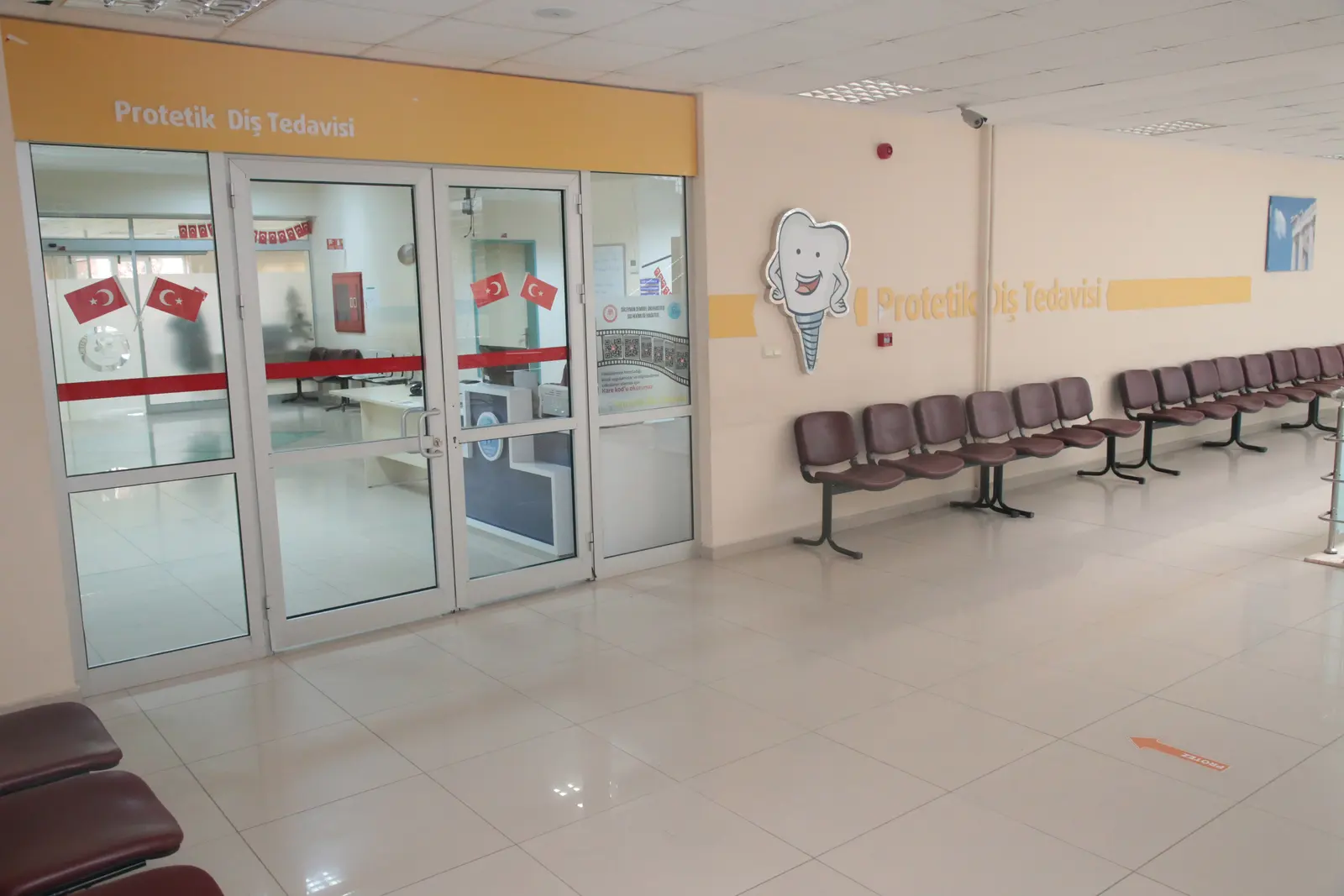 Clinic-provided photograph of Isparta Süleyman Demirel University Dental Hospital