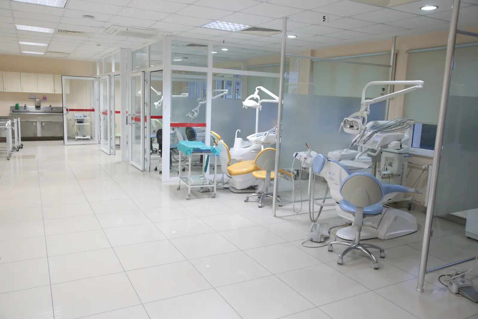 Clinic-provided photograph of Isparta Süleyman Demirel University Dental Hospital
