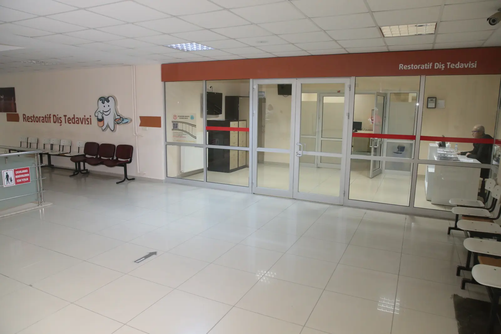 Clinic-provided photograph of Isparta Süleyman Demirel University Dental Hospital