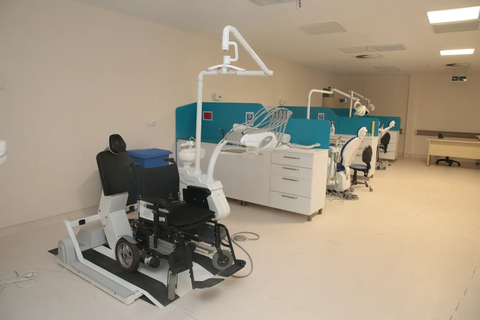 Clinic-provided photograph of Isparta Süleyman Demirel University Dental Hospital