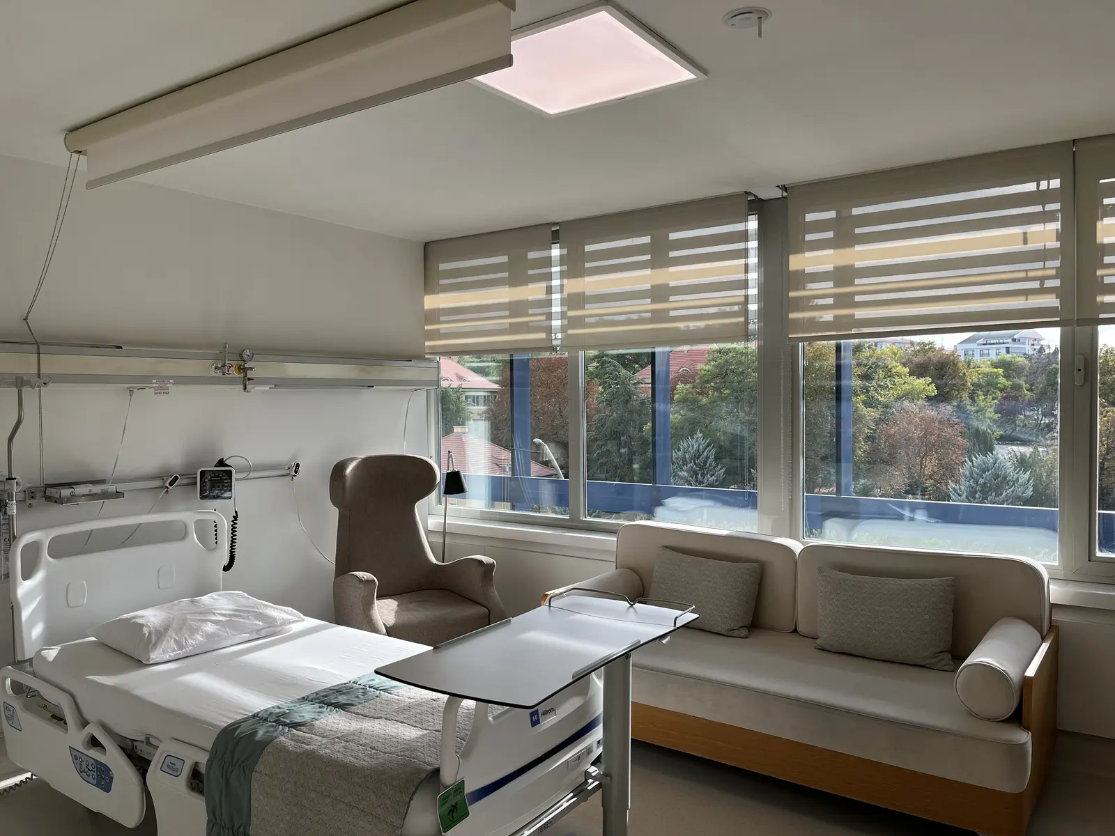 Clinic-provided photograph of Acıbadem Bayındır Kavaklıdere Hospital