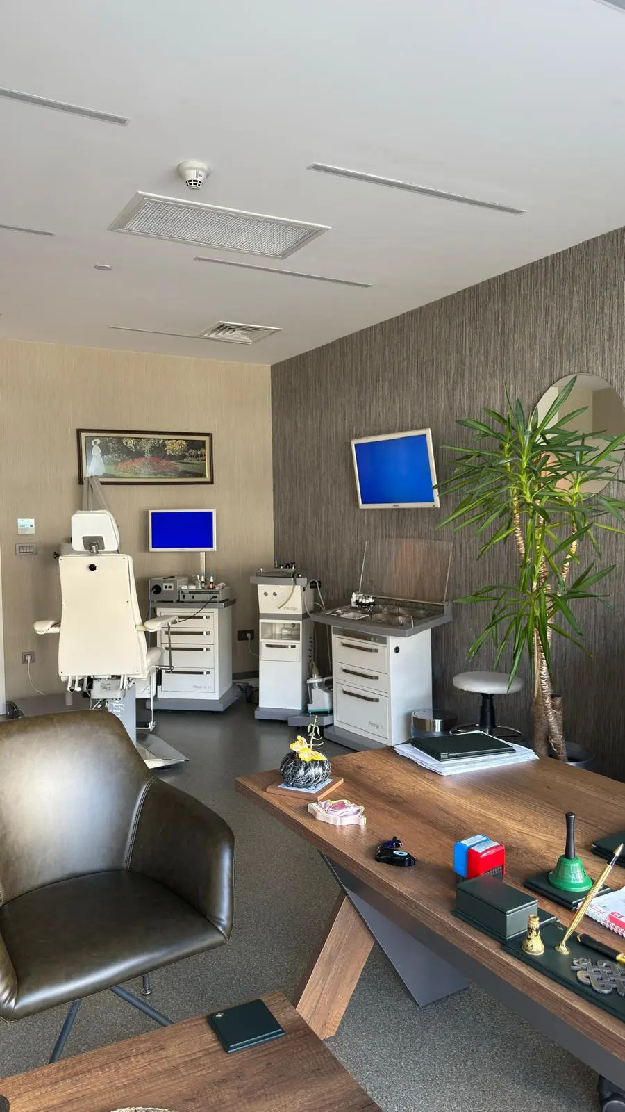 Clinic-provided photograph of Dr Yusuf Şener