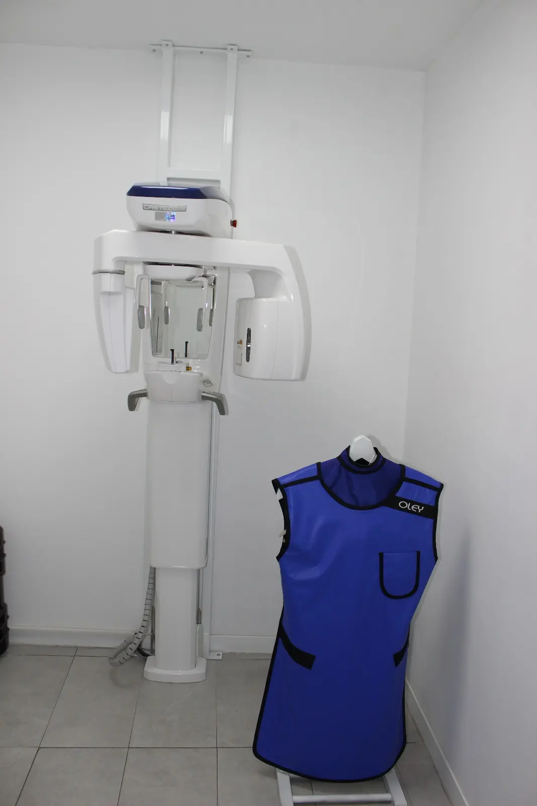 Clinic-provided photograph of Dr Mustafa Akcan
