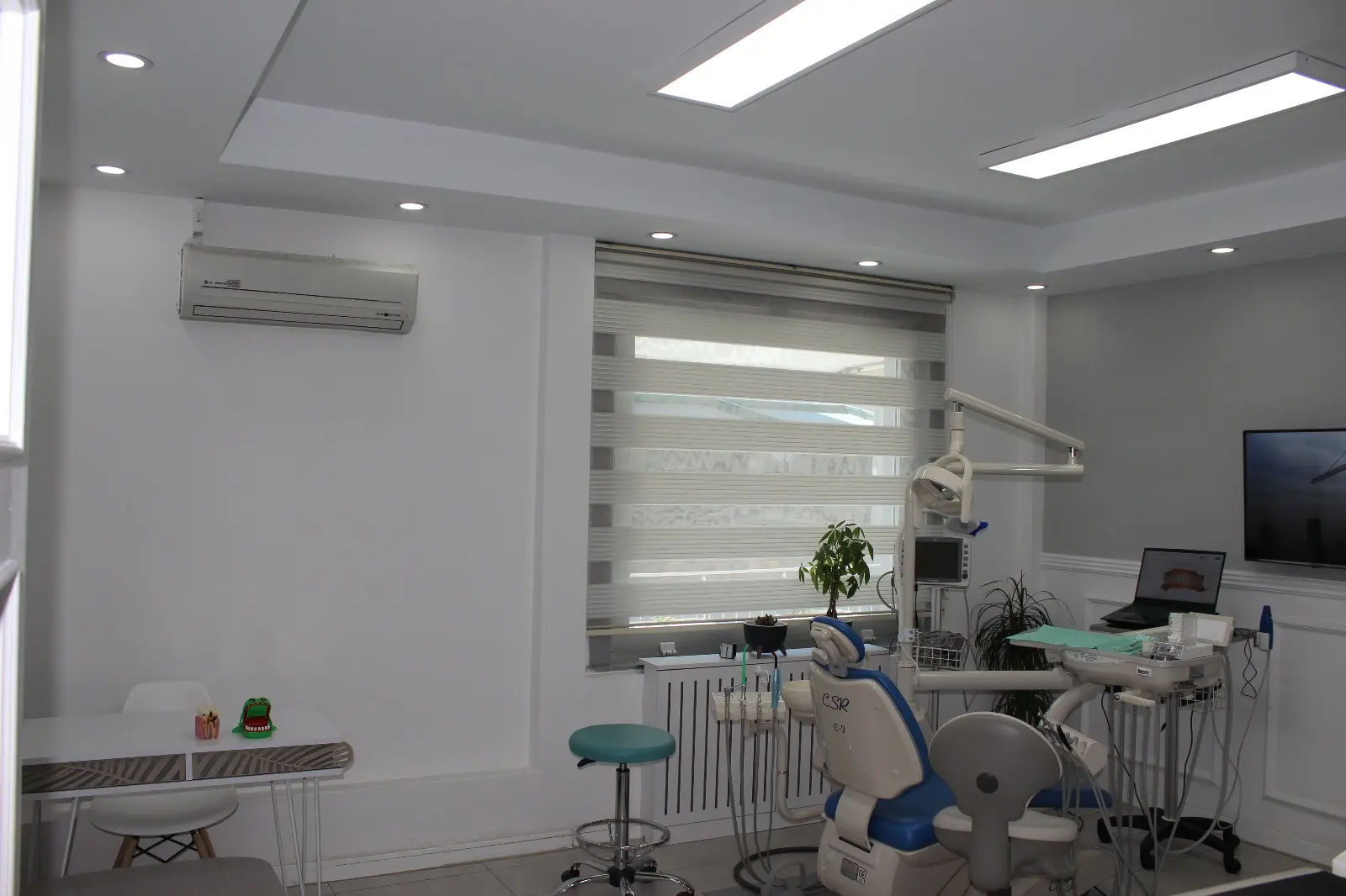 Clinic-provided photograph of Dr Mustafa Akcan