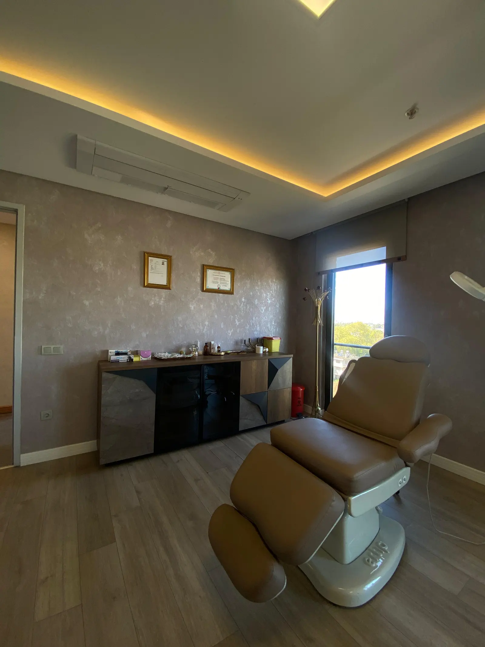 Clinic-provided photograph of Dr Asel Seda Bal