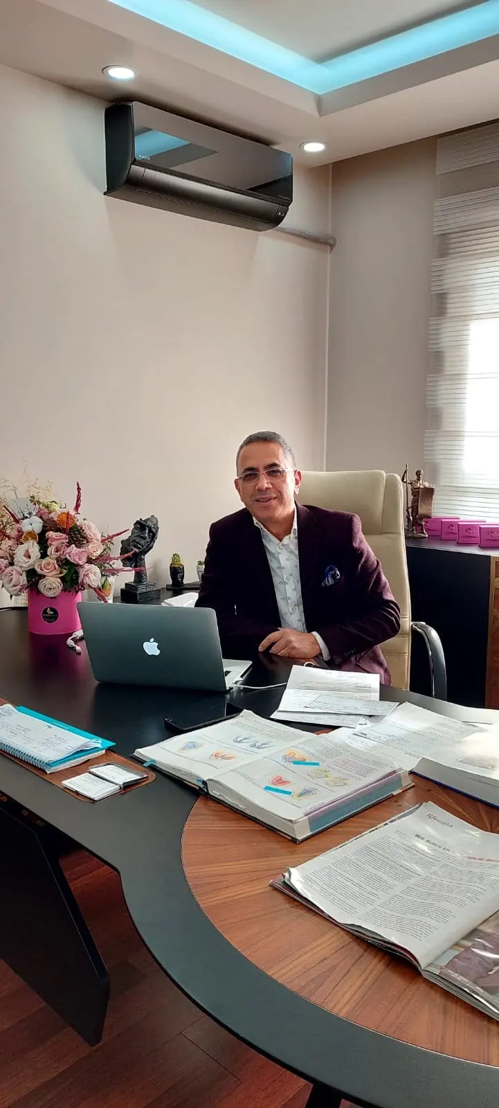 Clinic-provided photograph of Prof. Dr Serdar Öztürk