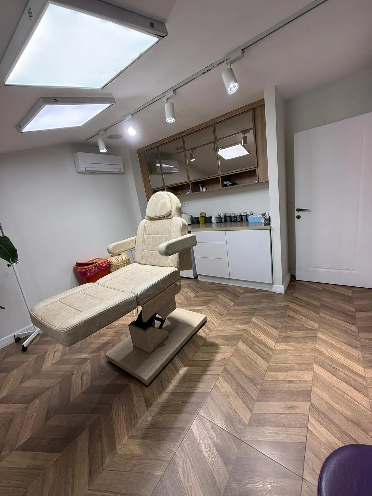 Clinic-provided photograph of Dr İsmail Hakkı Gülaçtı