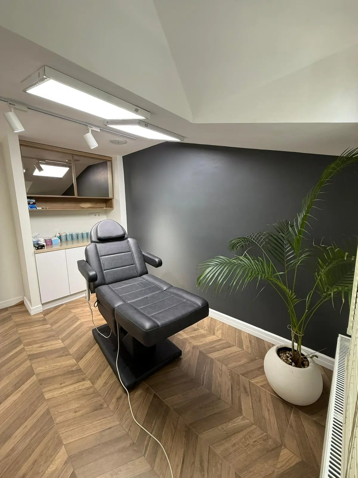 Clinic-provided photograph of Dr İsmail Hakkı Gülaçtı