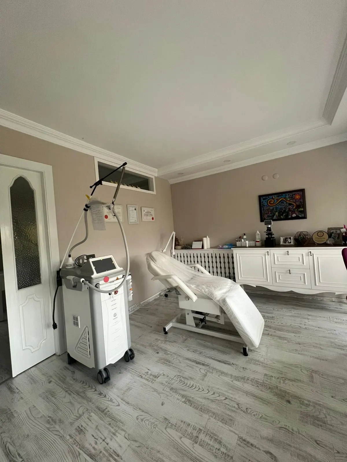 Von der Klinik bereitgestelltes Foto von Dr. Hümeyra Öztürk Tenekeci