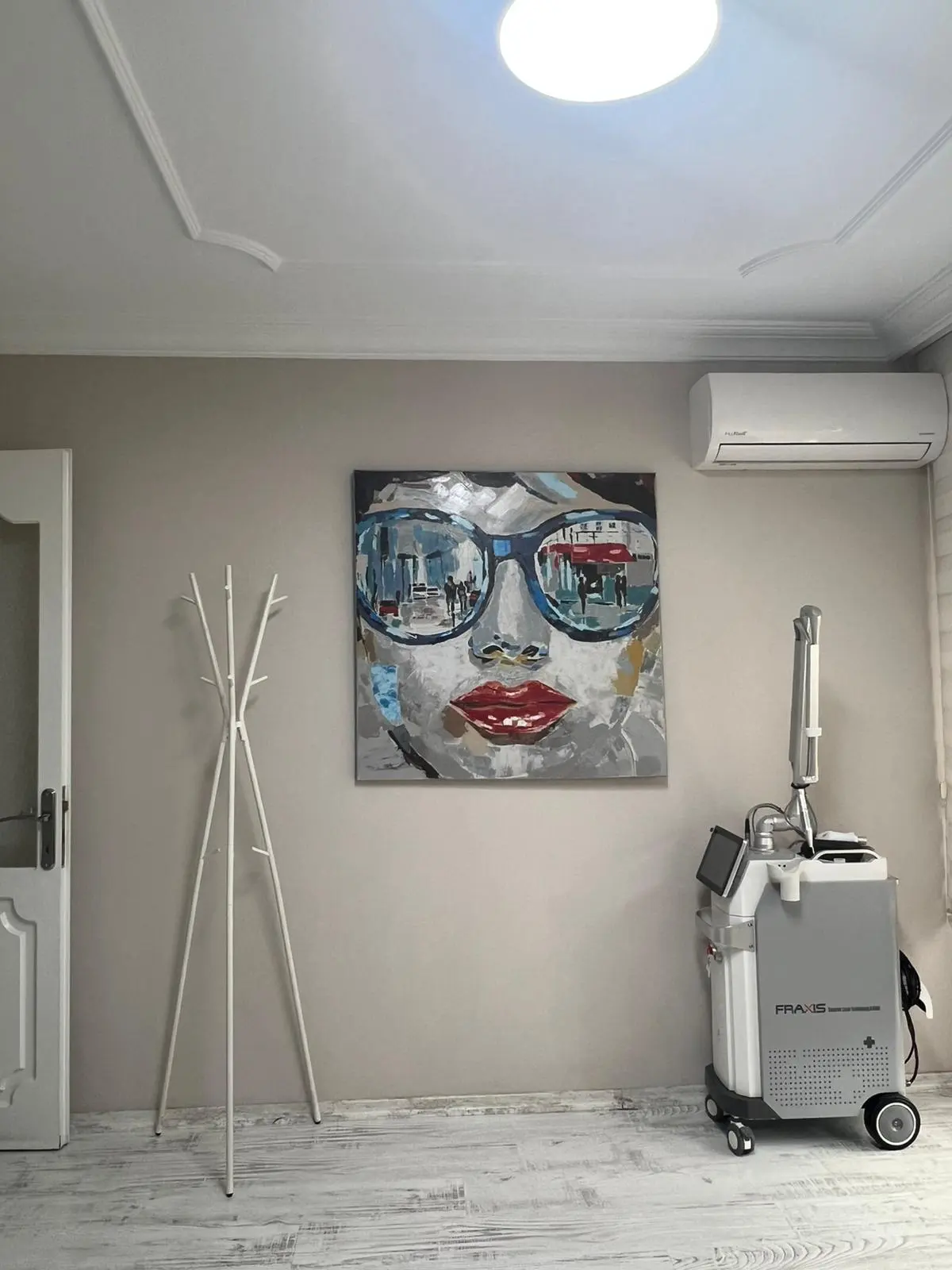 Von der Klinik bereitgestelltes Foto von Dr. Hümeyra Öztürk Tenekeci