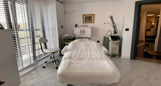 Von der Klinik bereitgestelltes Foto von Dr. Tuğba Dindar