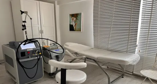 Von der Klinik bereitgestelltes Foto von Dr. Tuğba Dindar