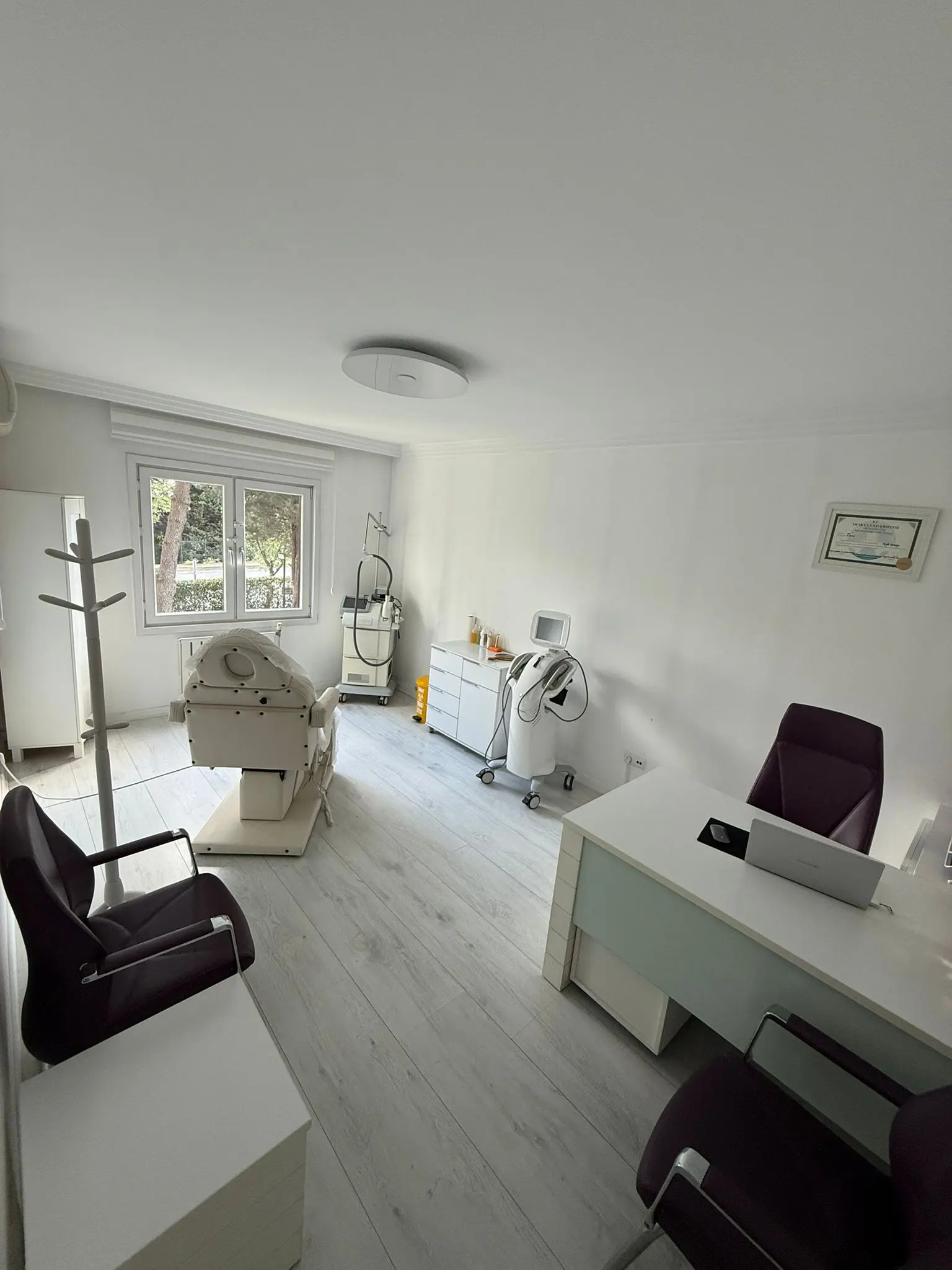 Clinic-provided photograph of Dr Birgül Erden Karadayı