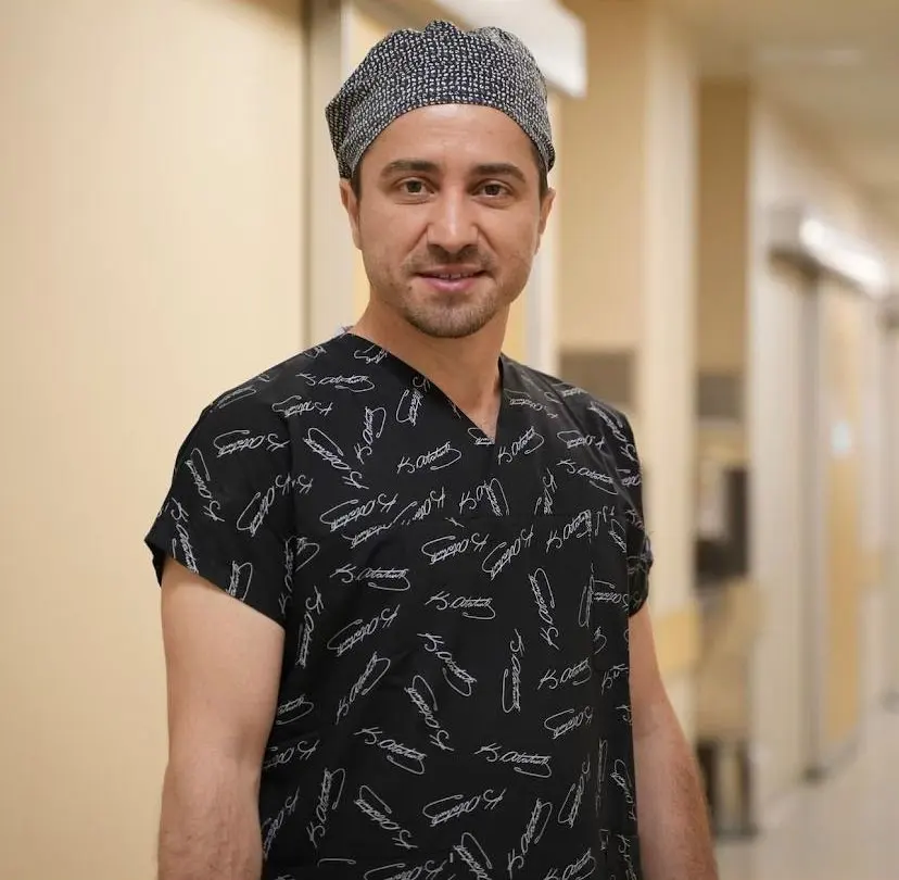 Clinic-provided photograph of Dr Tolga Oğuzhan