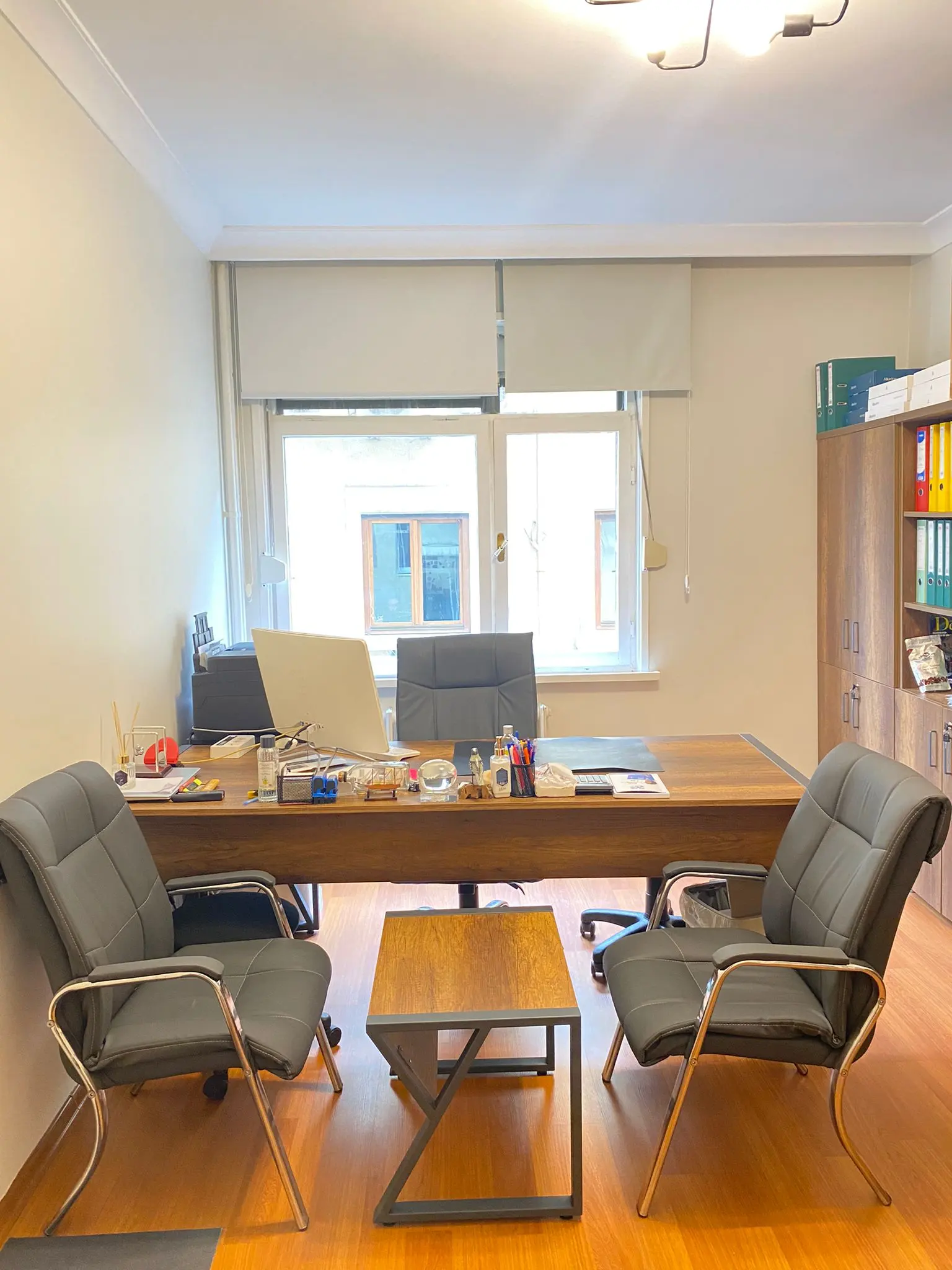 Clinic-provided photograph of Dr Mücteba Gündüz