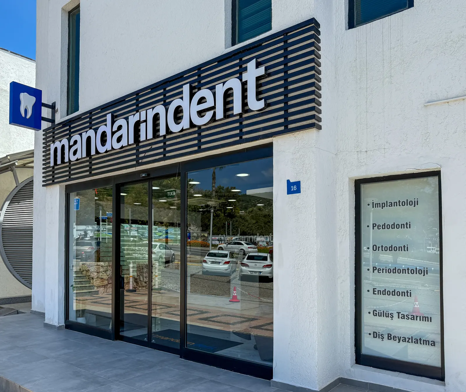 Clinic-provided photograph of Mandarindent Dental Clinic