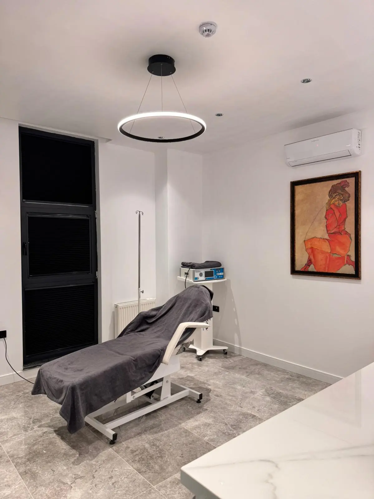 Von der Klinik bereitgestelltes Foto von Assoc. Prof. Dr. Çağlayan Yağmur