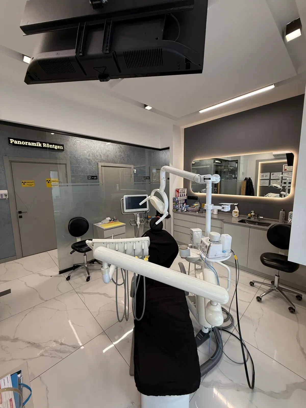 Von der Klinik bereitgestelltes Foto von Izmir Triodent Zahnklinik