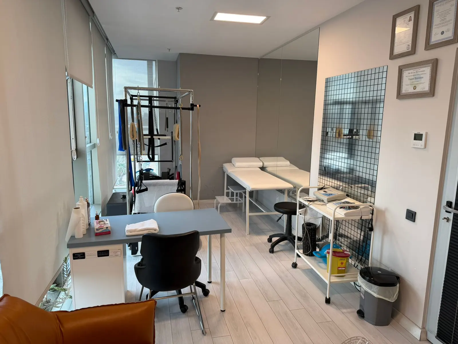 Clinic-provided photograph of Dr Ahmet Savran