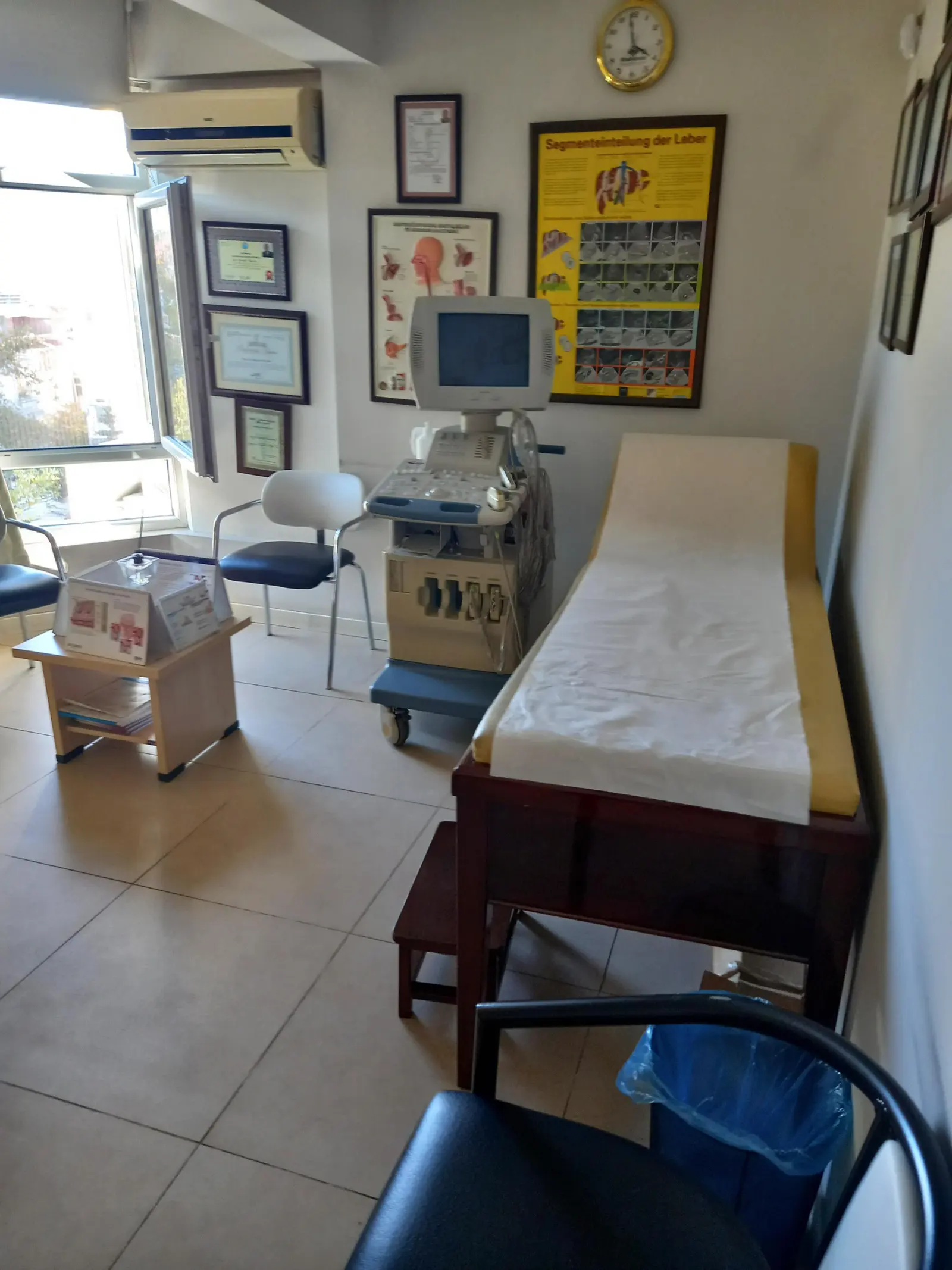 Clinic-provided photograph of Prof. Dr Burçak Kayhan