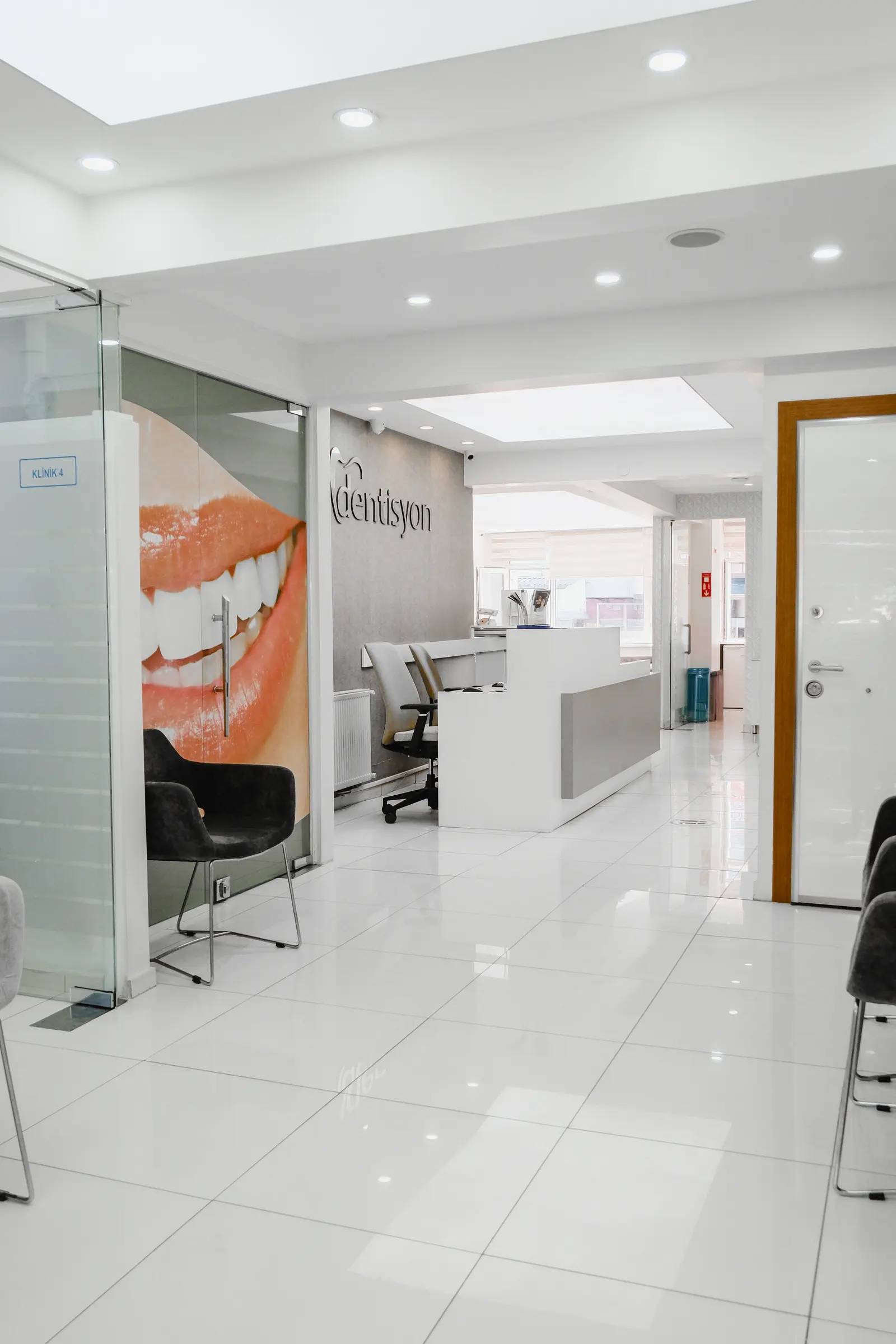 Clinic-provided photograph of Dentisyon Dental Clinic