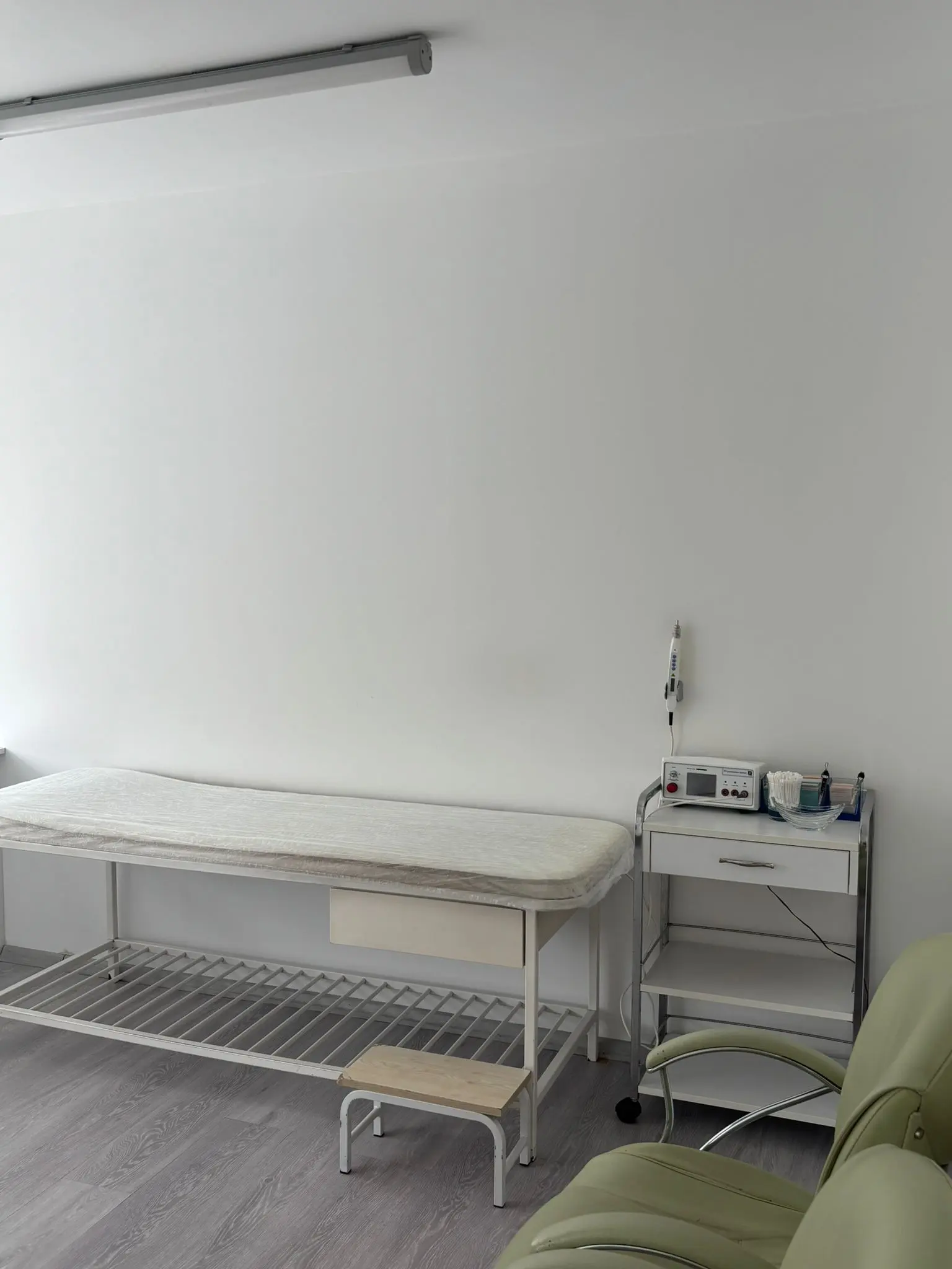Clinic-provided photograph of Dr Murat Topoğlu
