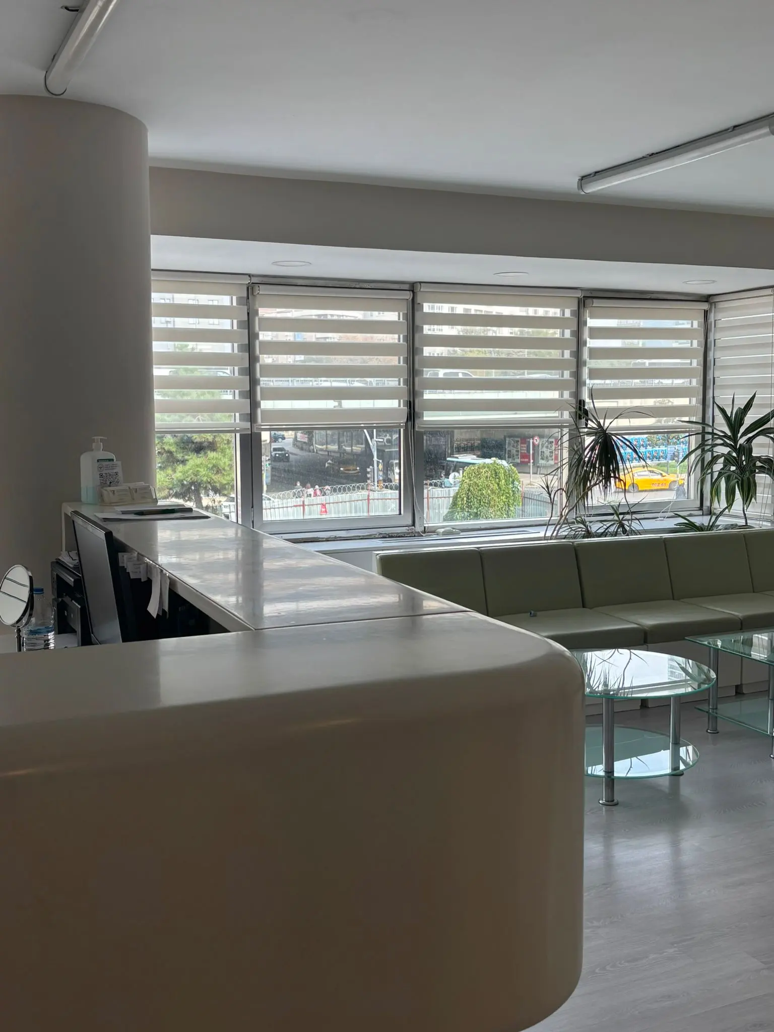 Clinic-provided photograph of Dr Murat Topoğlu