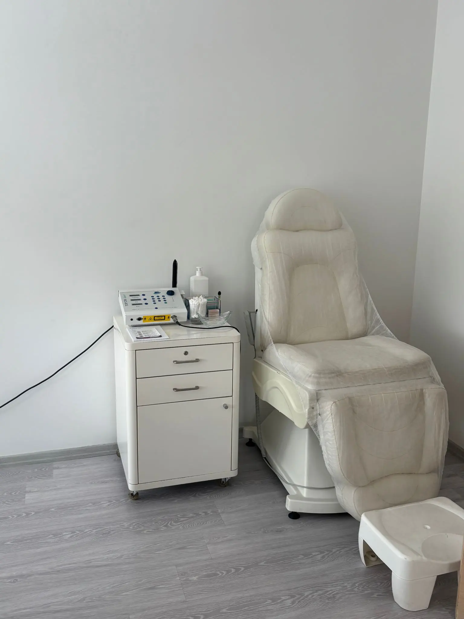 Clinic-provided photograph of Dr Murat Topoğlu