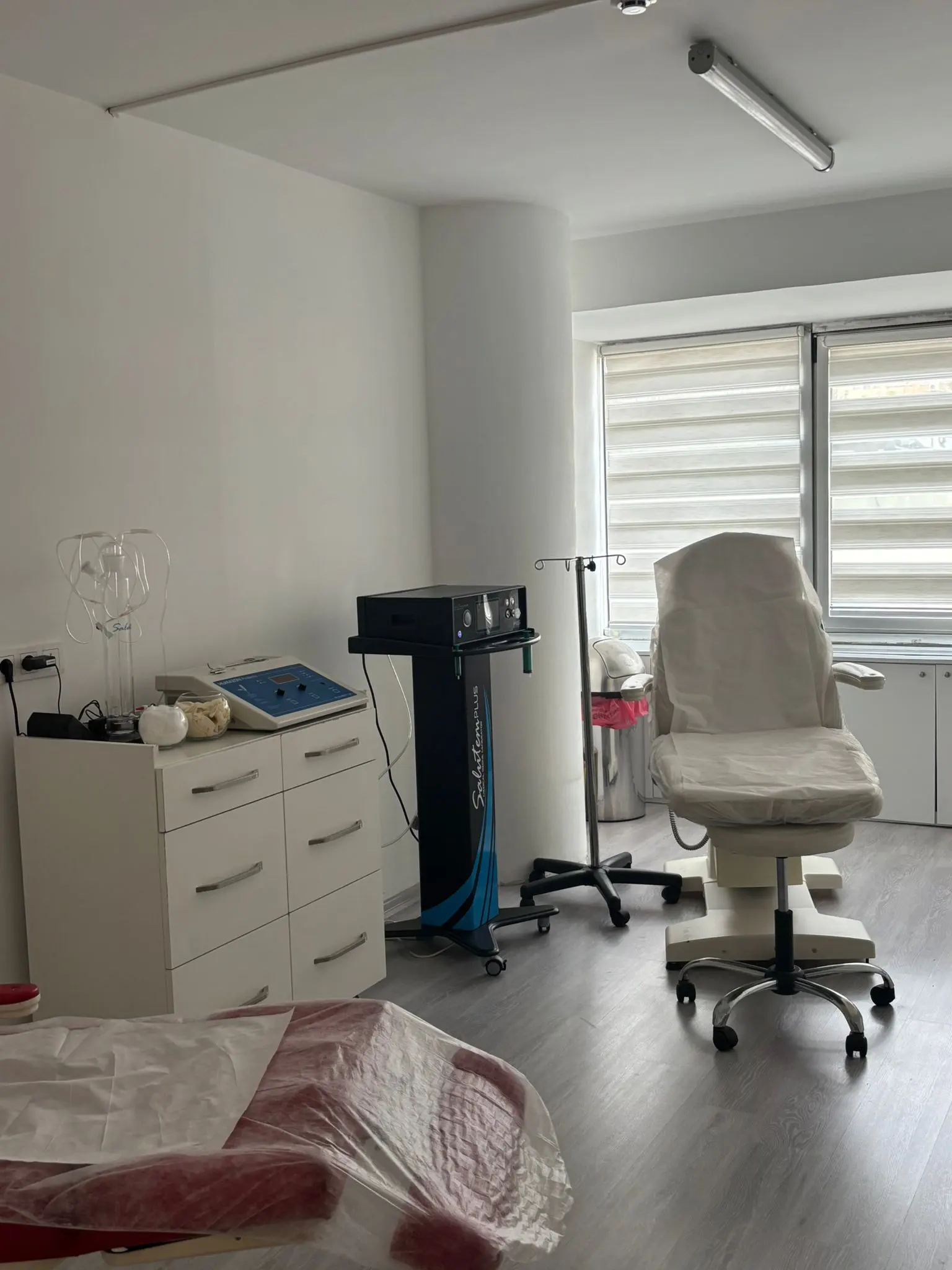 Clinic-provided photograph of Dr Murat Topoğlu