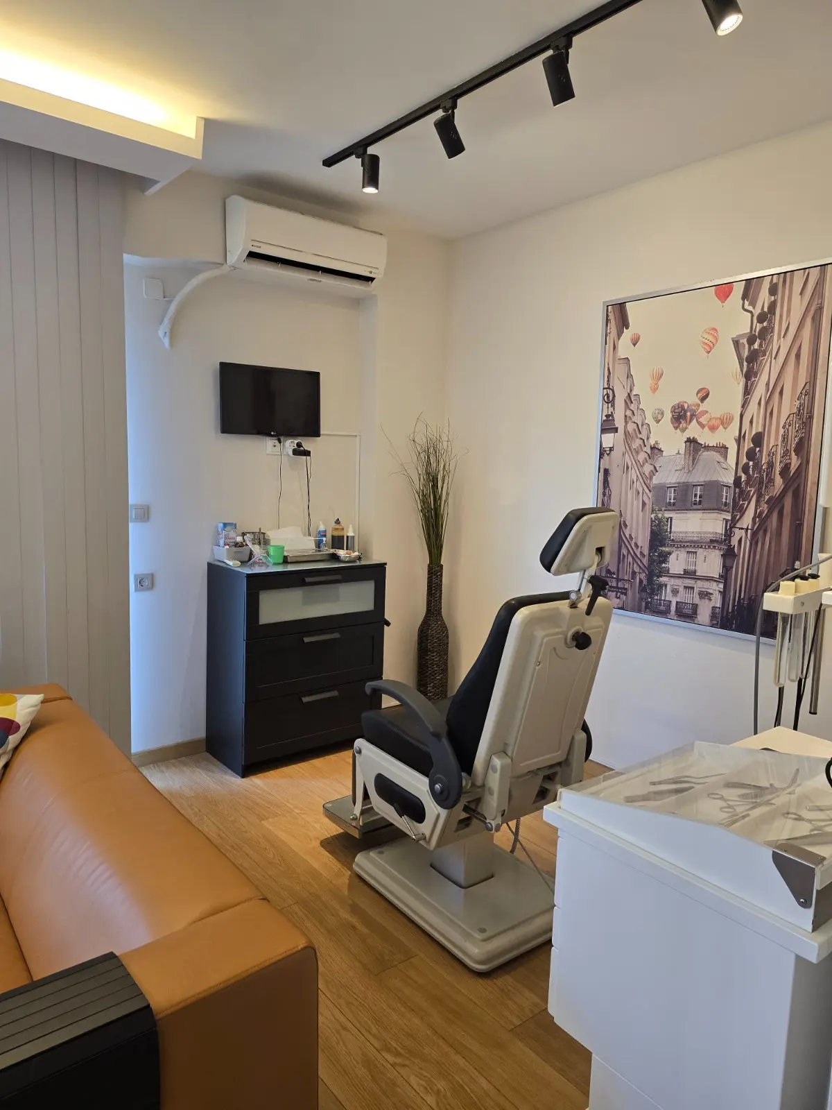 Clinic-provided photograph of Dr Göktuğ Saraydaroğlu