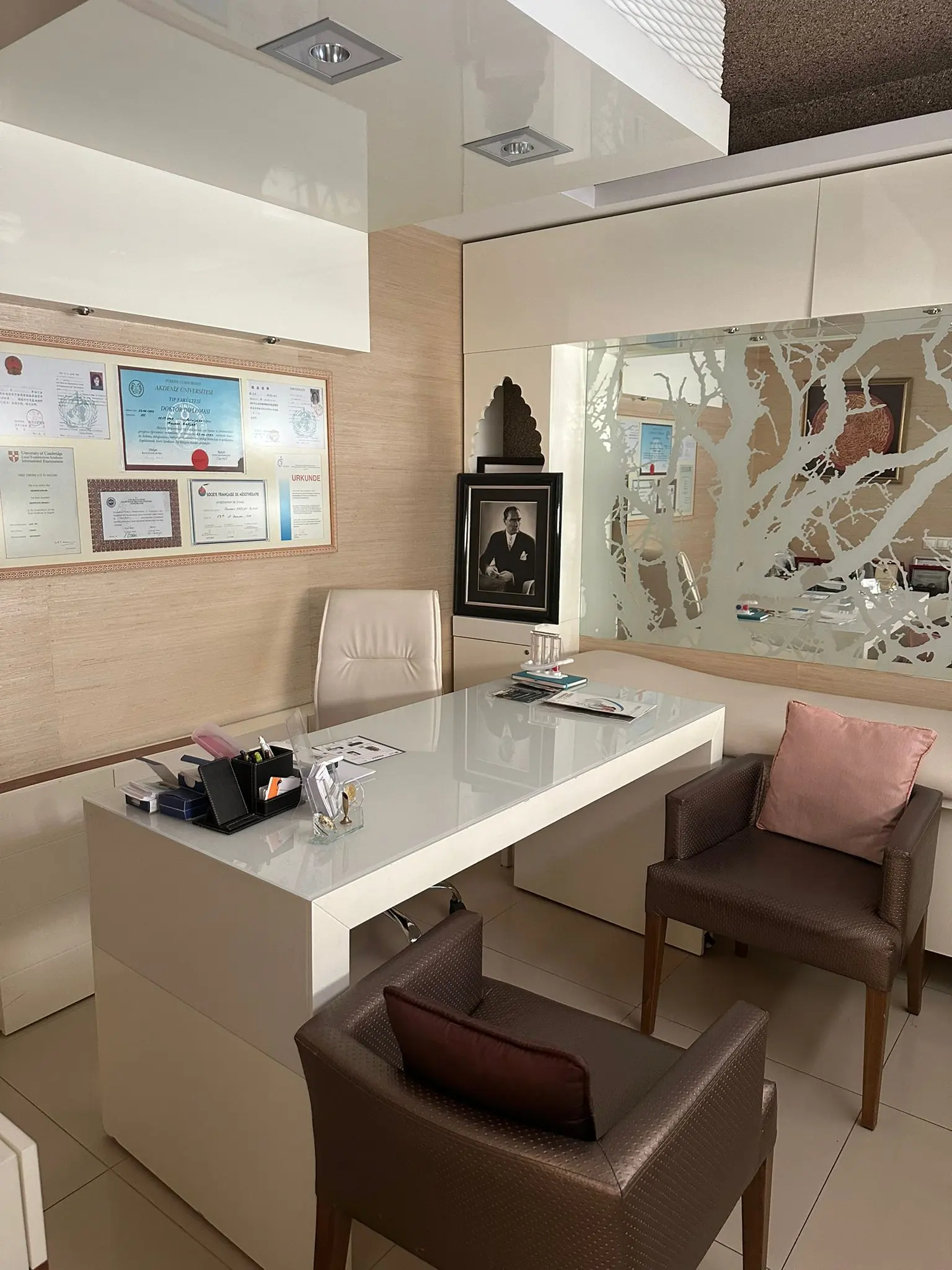 Clinic-provided photograph of Dr Asuman Algın