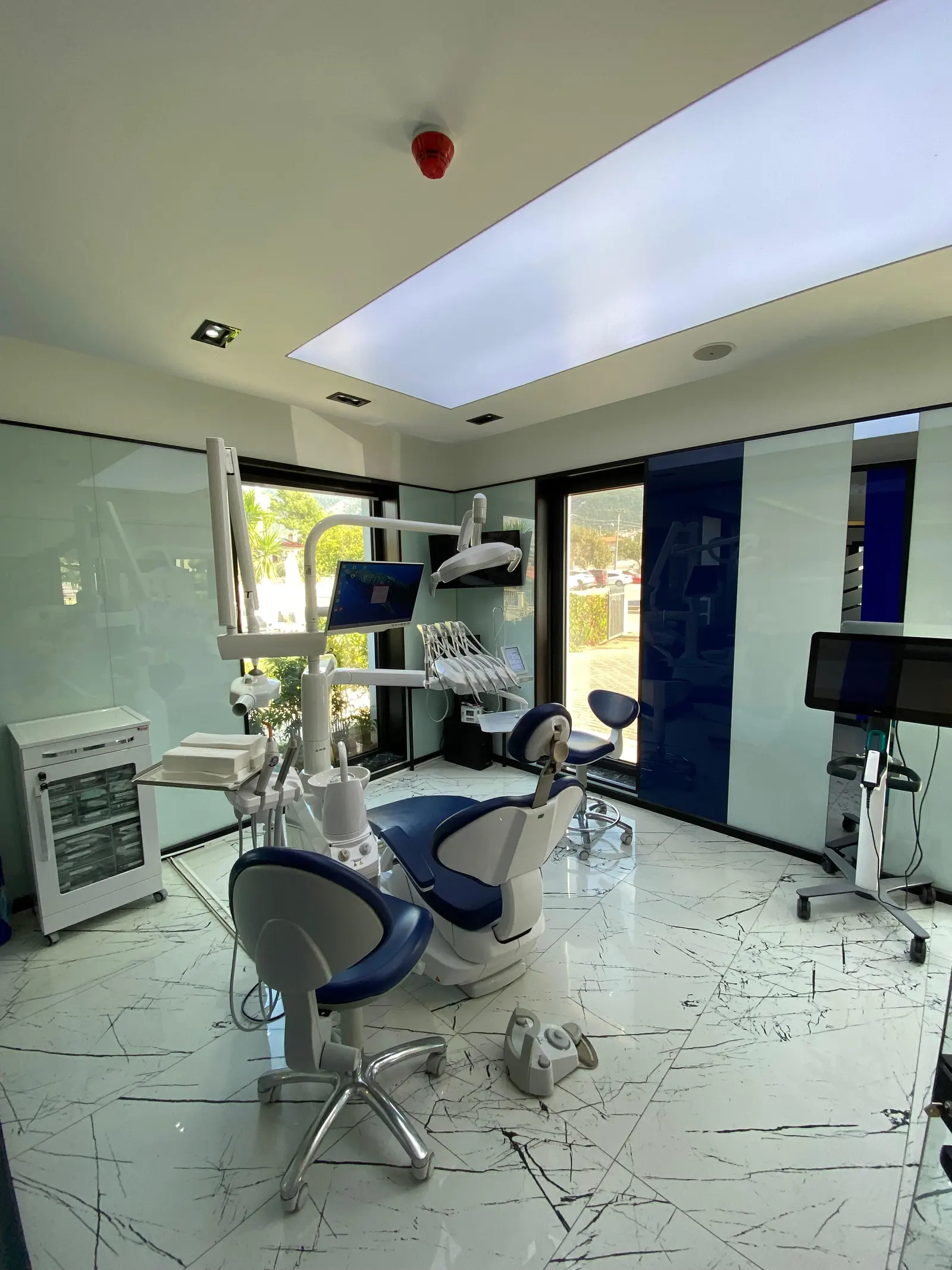 Clinic-provided photograph of Likya Dent Hisarönü