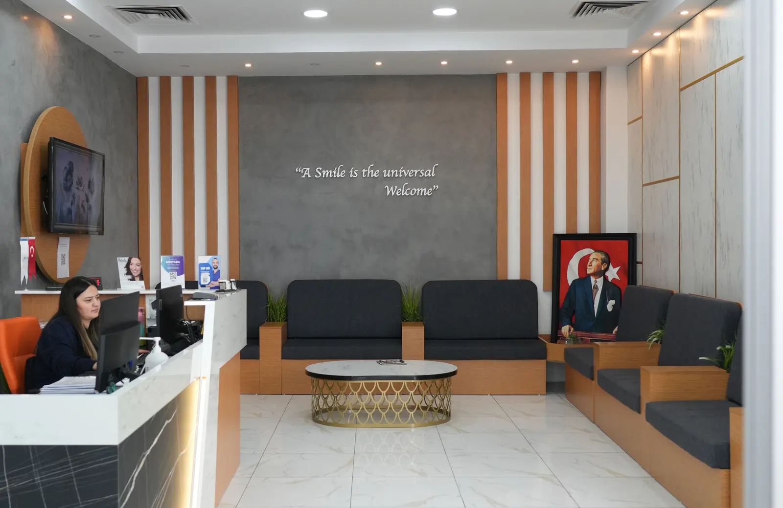 Clinic-provided photograph of 212 Dental Clinic