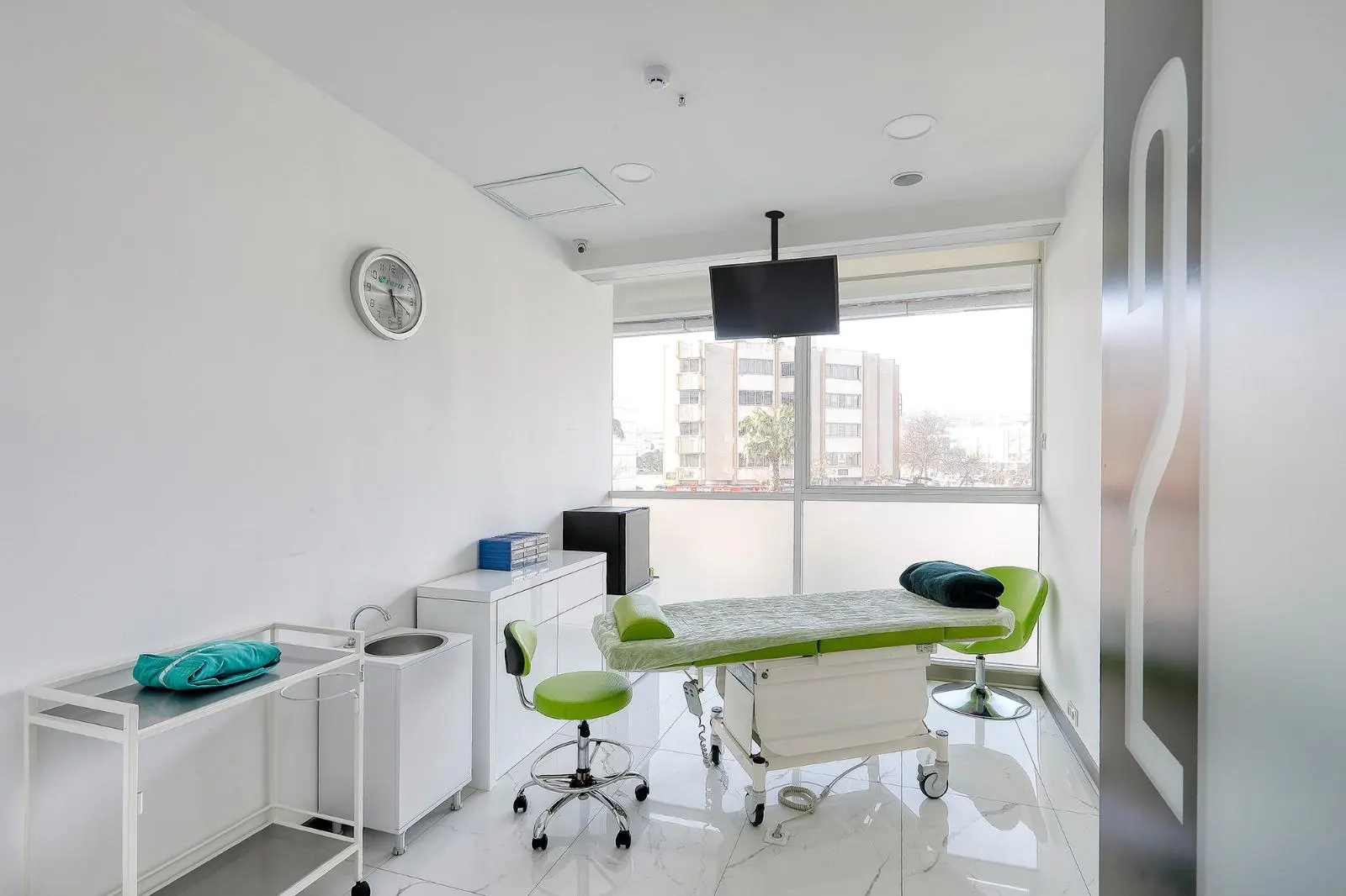 Von der Klinik bereitgestelltes Foto von Clinichair Hair Transplant Center