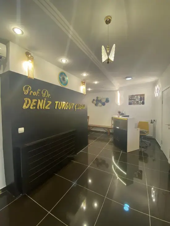 Von der Klinik bereitgestelltes Foto von Prof. Dr. Deniz Turgut Çoban