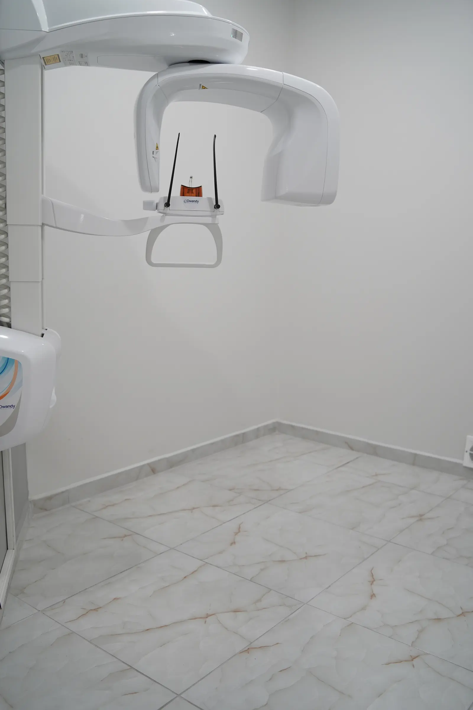 Clinic-provided photograph of Set Dental Clinic
