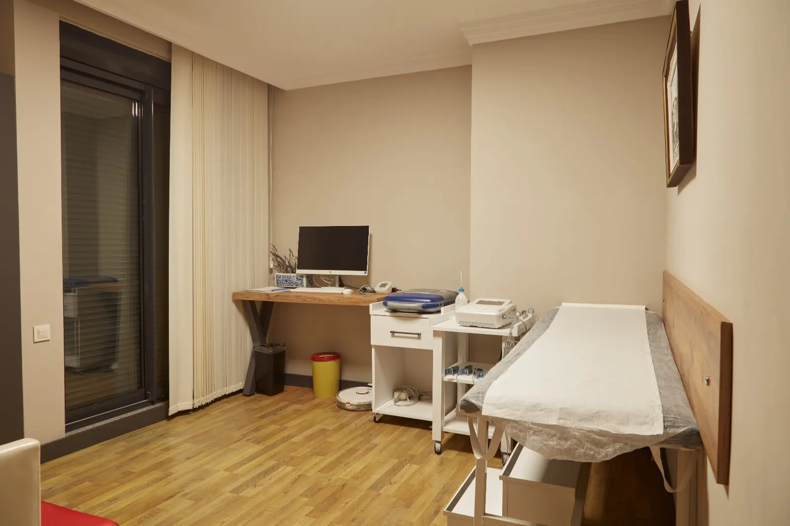 Clinic-provided photograph of Prof. Dr Umuttan Doğan