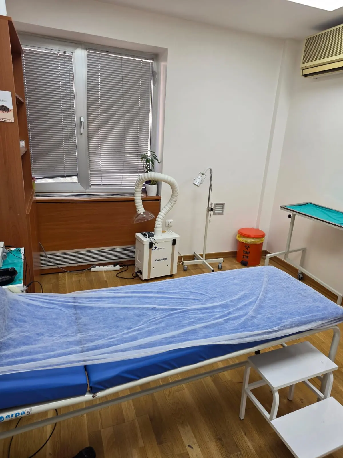 Clinic-provided photograph of Dr Toygar Toydemir