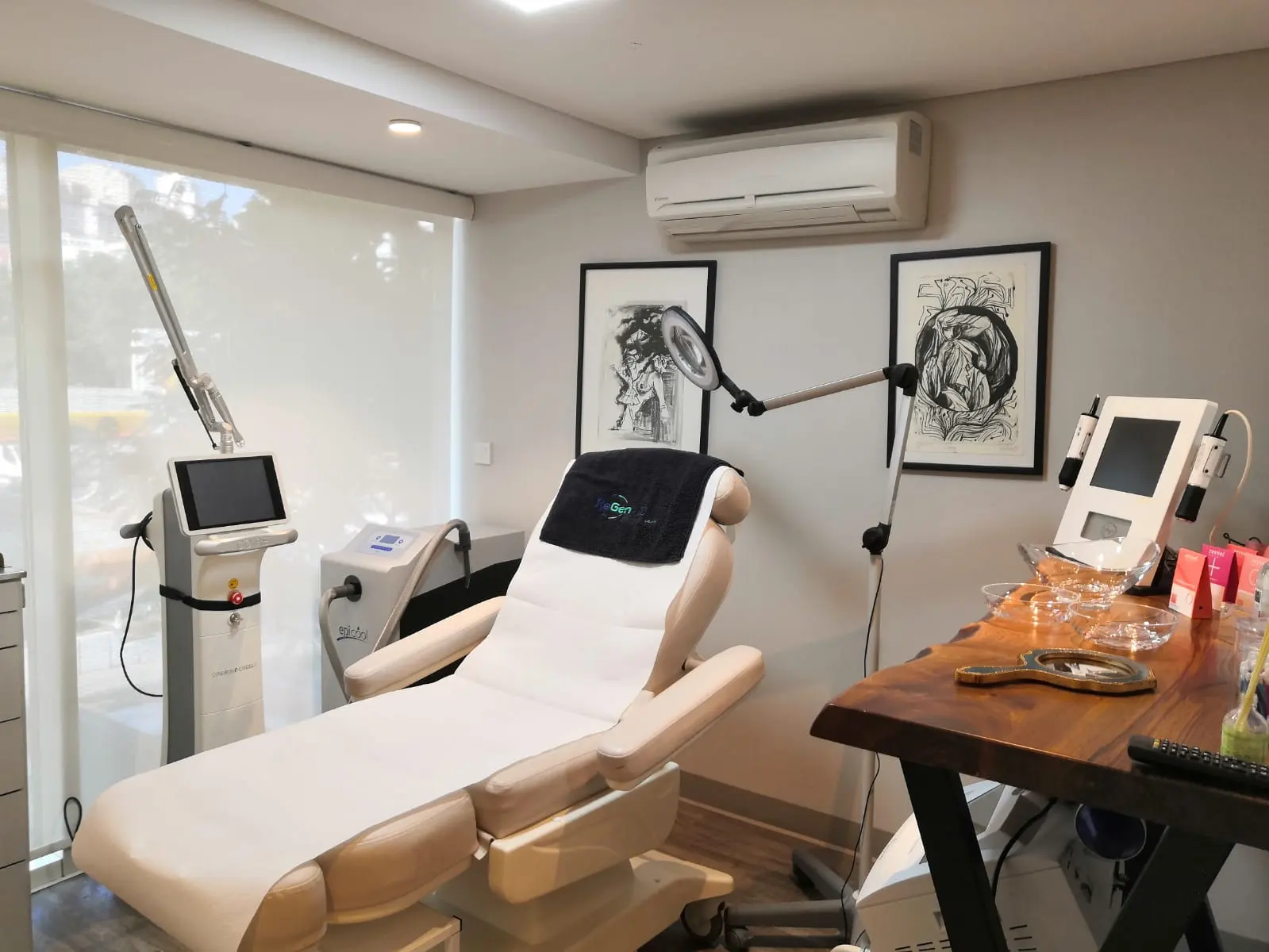 Clinic-provided photograph of Dr Melihcan Sezgiç