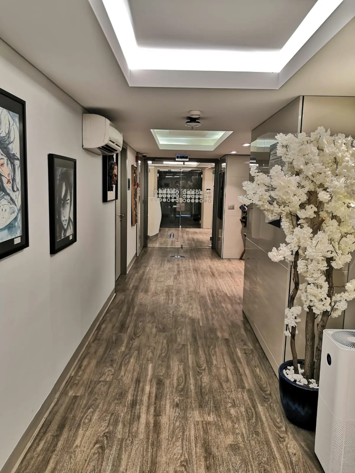 Clinic-provided photograph of Dr Melihcan Sezgiç