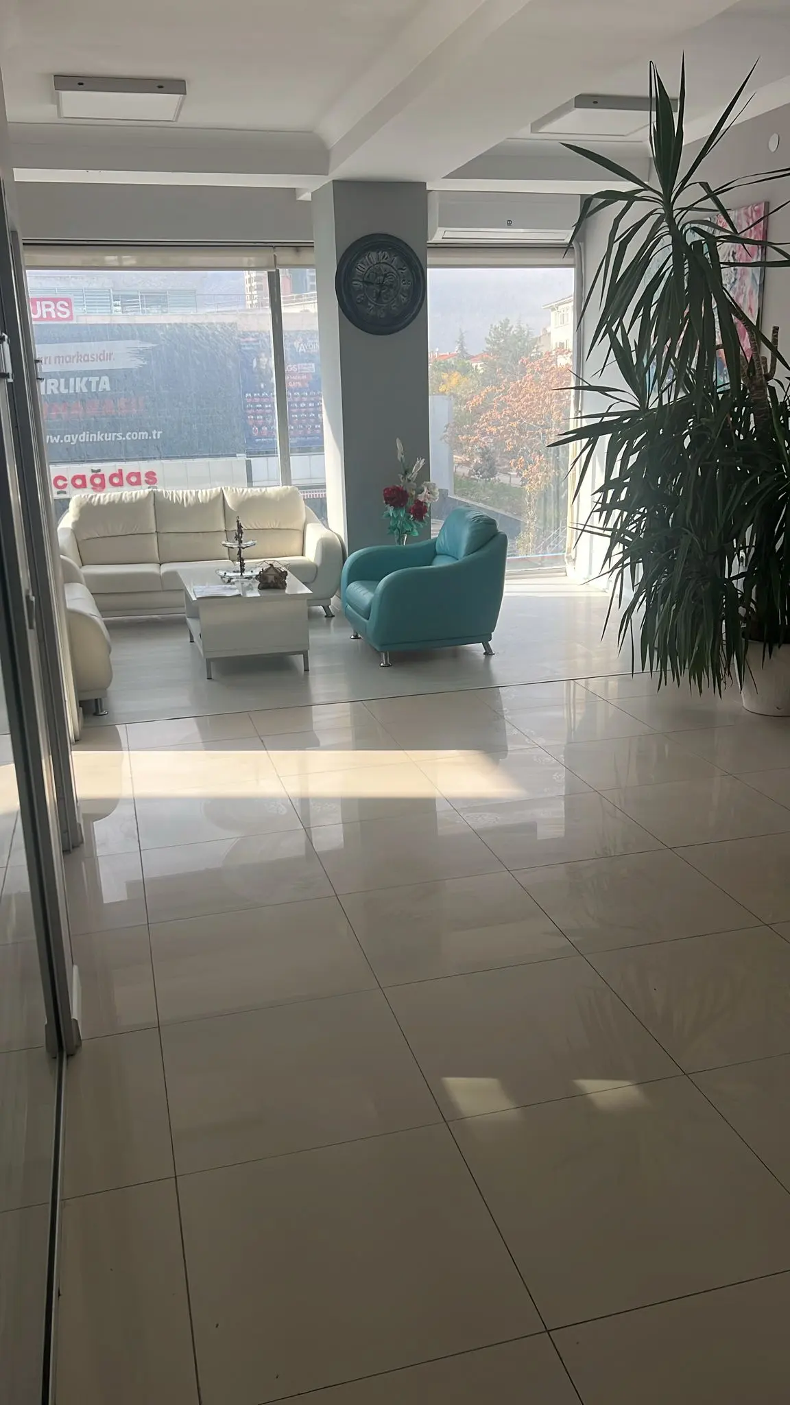 Clinic-provided photograph of Dr Burak Bağ