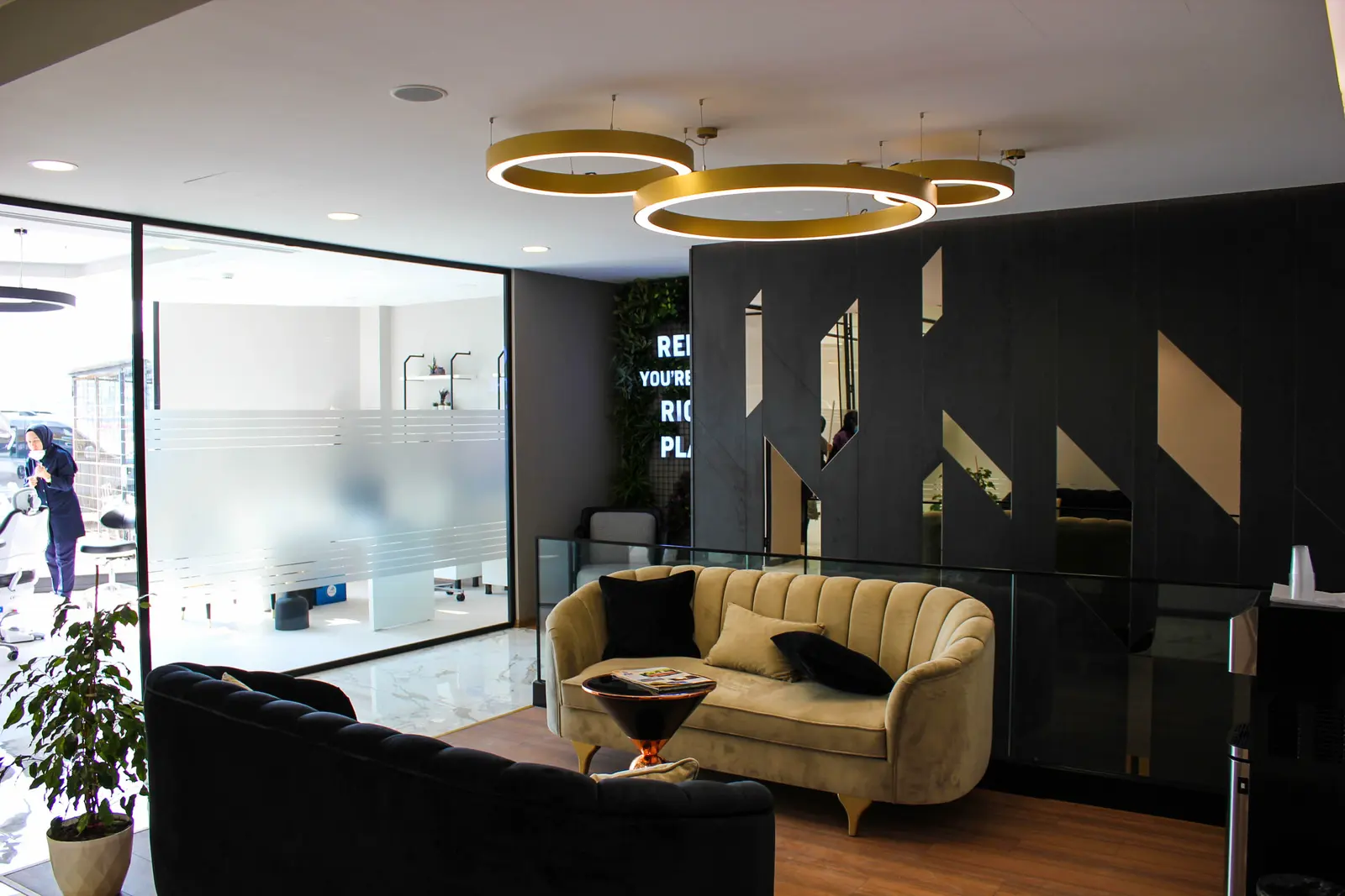Clinic-provided photograph of İstanbul Dental Academy
