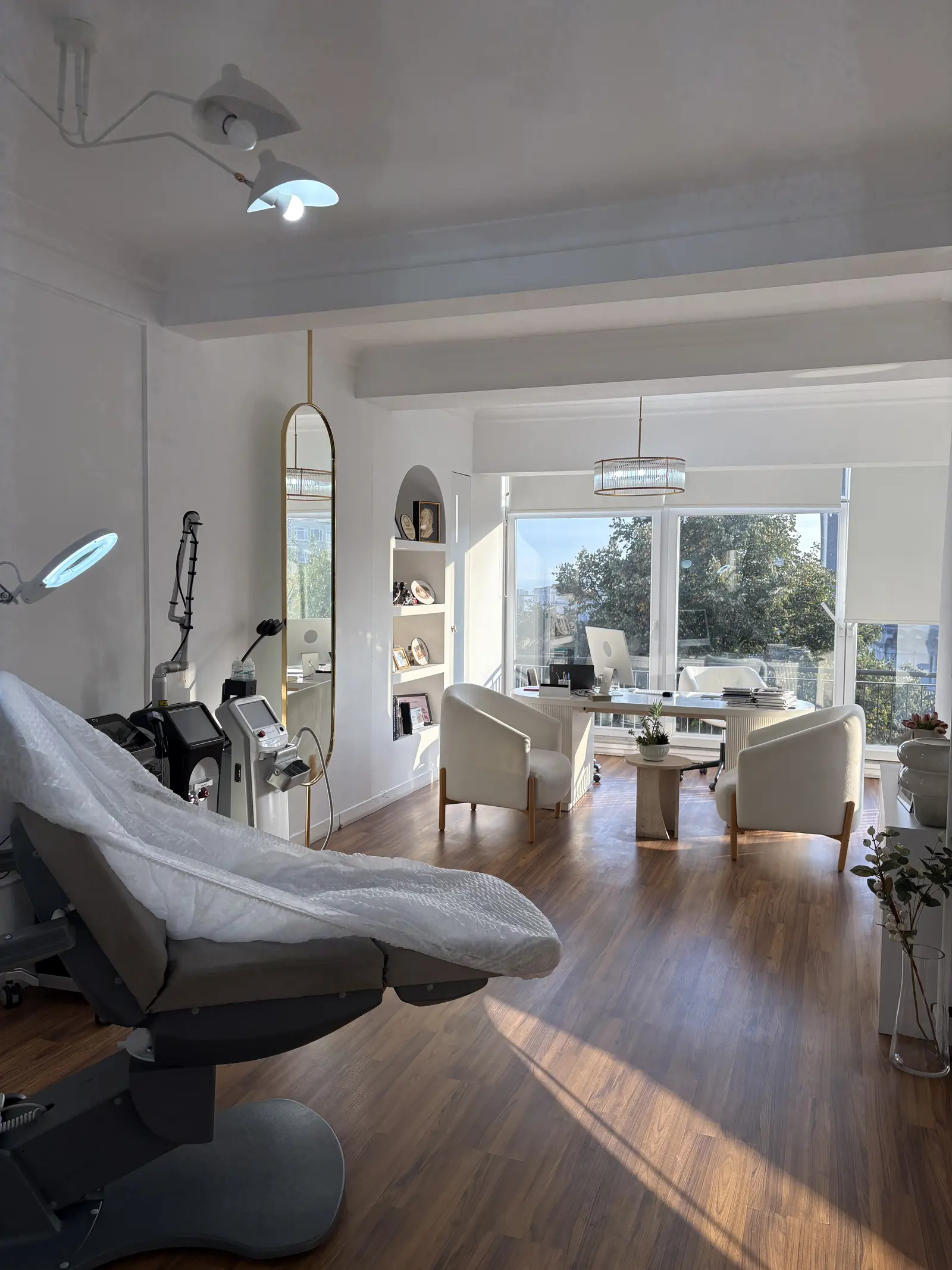 Clinic-provided photograph of Dr Nagihan Sahillioğlu (Tarıkci)