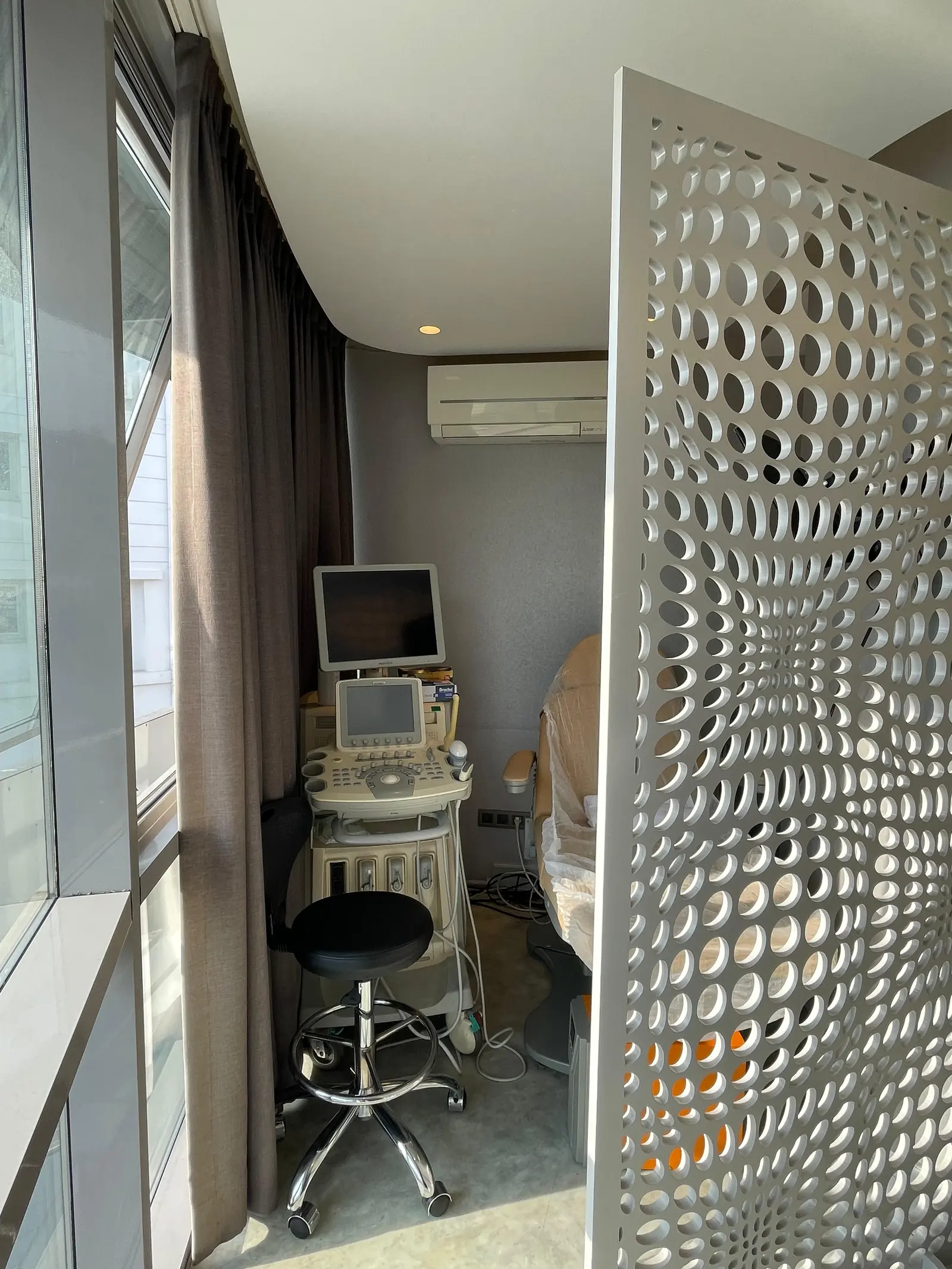Clinic-provided photograph of Dr Burhanettin Şahin
