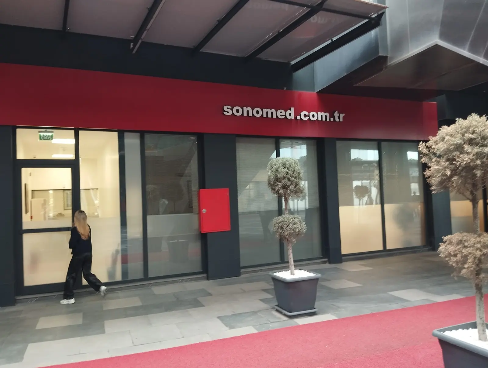 Clinic-provided photograph of Sonomed Medical Imaging Center